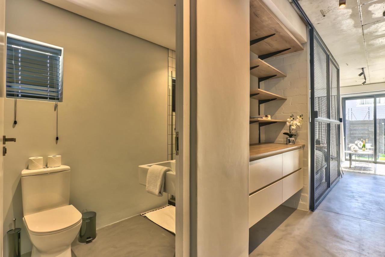 Apartment Secure, Fast Wifi, Ideal For The Solo Traveller!