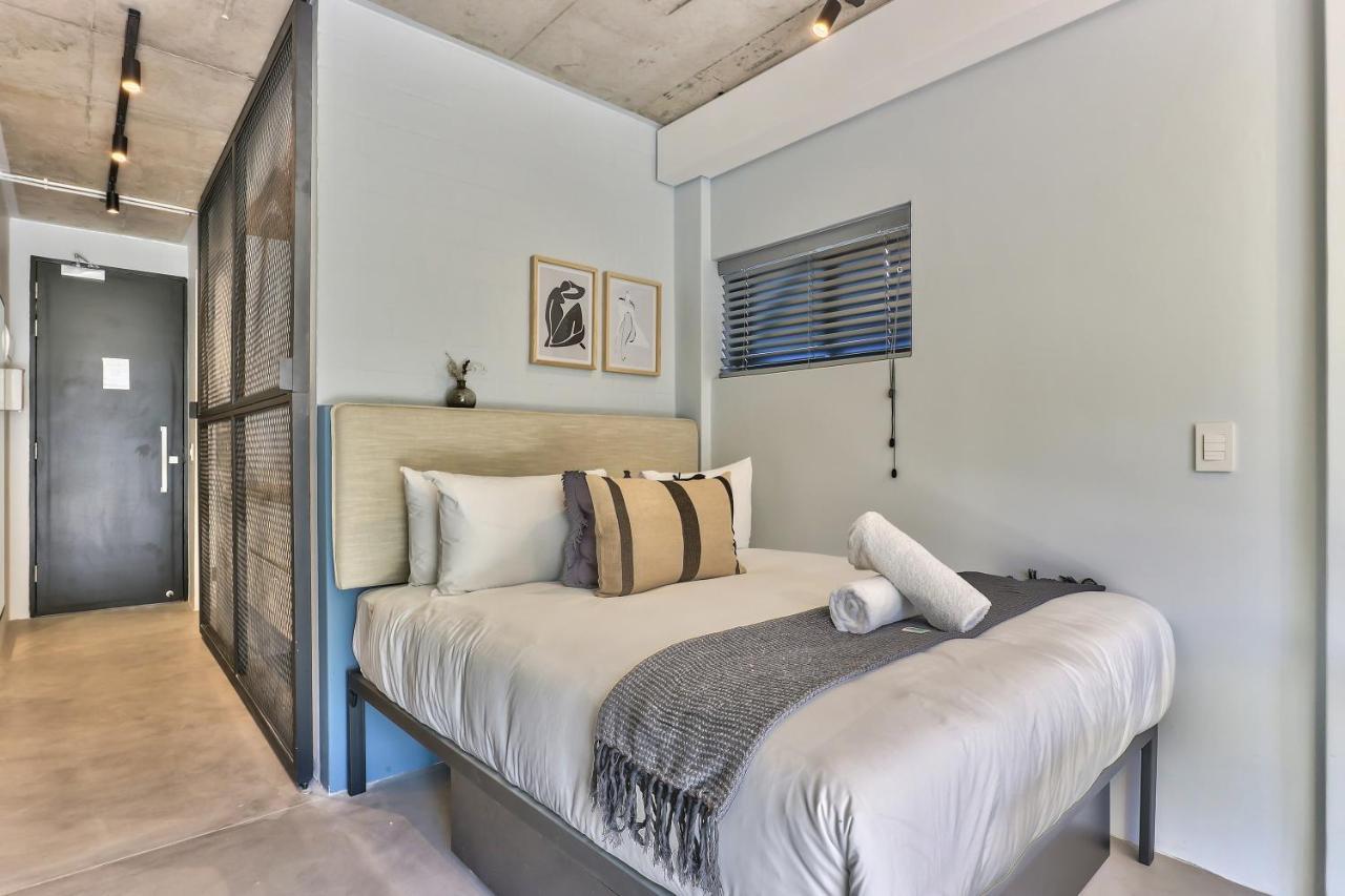 Apartment Secure, Fast Wifi, Ideal For The Solo Traveller!